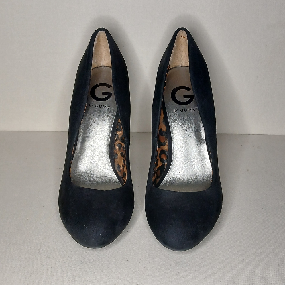G by Guess Black Suede Heels Leopard Print Lining Size 7 Pumps - Picture 2 of 9